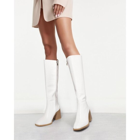 Women Crocodile White Polyurethane Knee High Square Toe Block Heel Tall Boots - Picture 9 of 9
